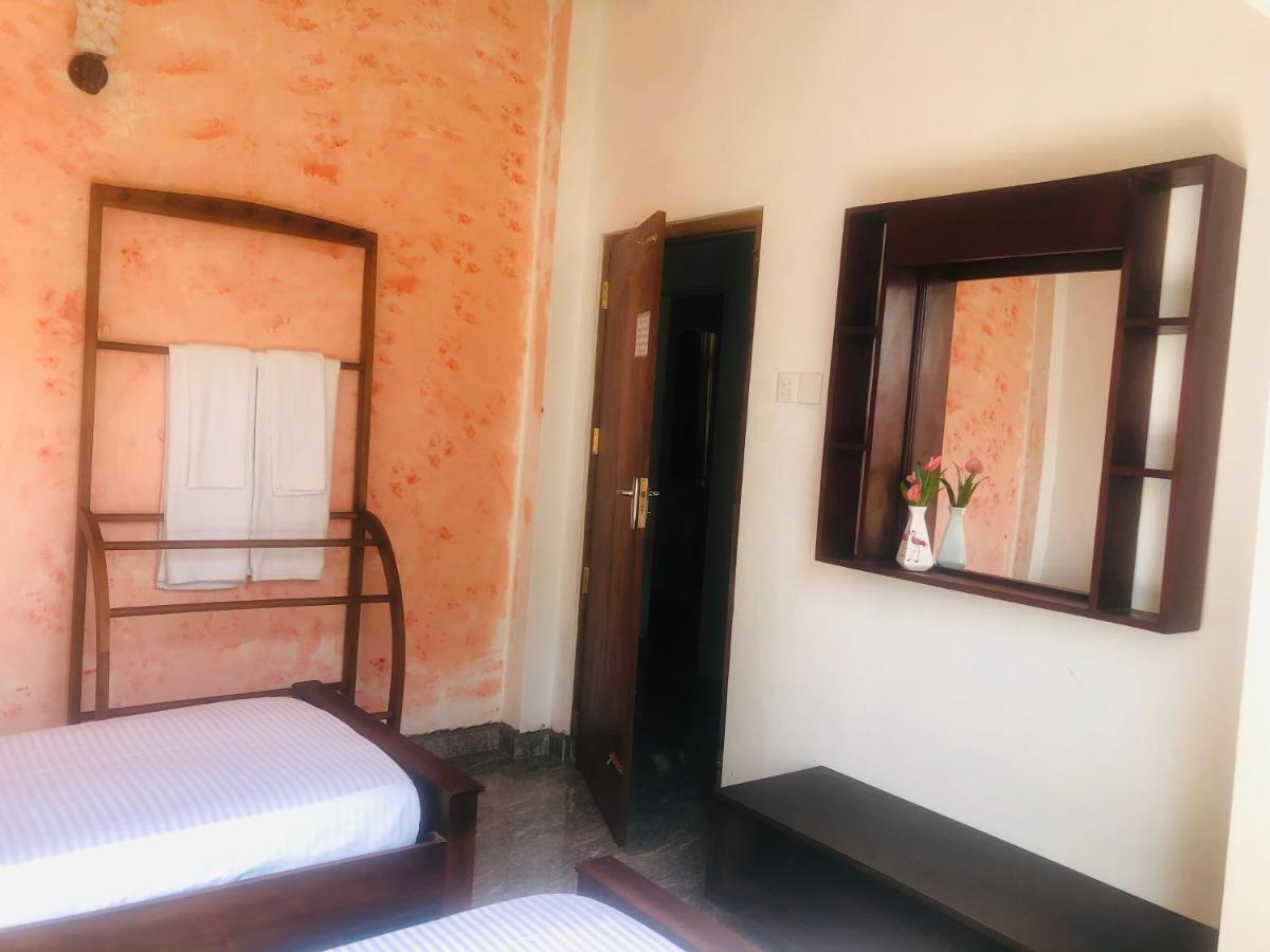 Fernando's Inn Negombo Bagian luar foto