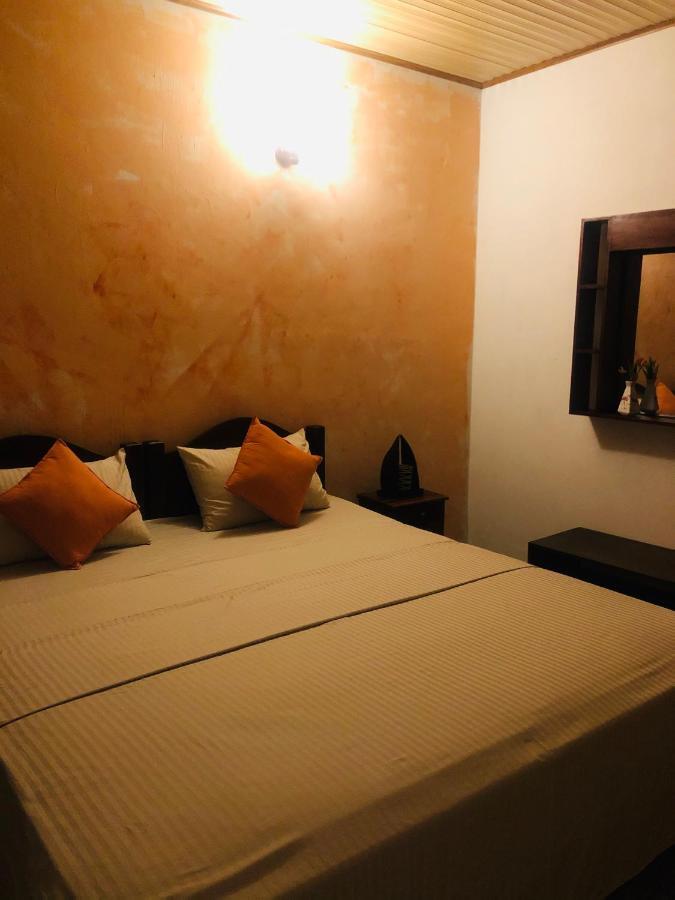Fernando's Inn Negombo Bagian luar foto