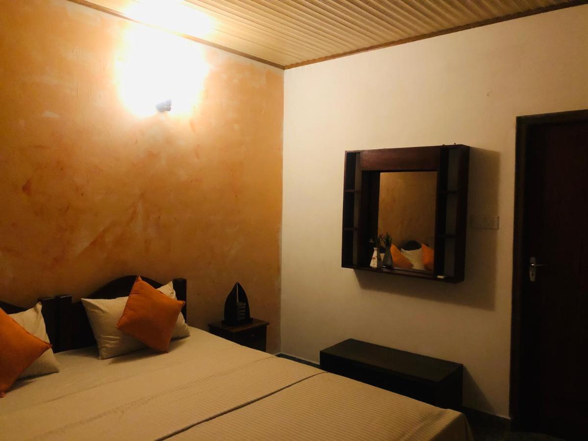 Fernando's Inn Negombo Bagian luar foto